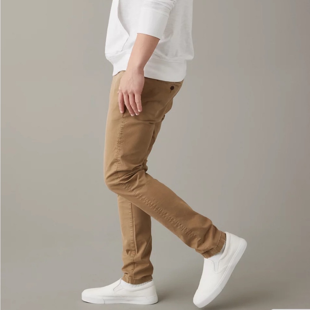 American Eagle Flex Skinny Khaki Pant